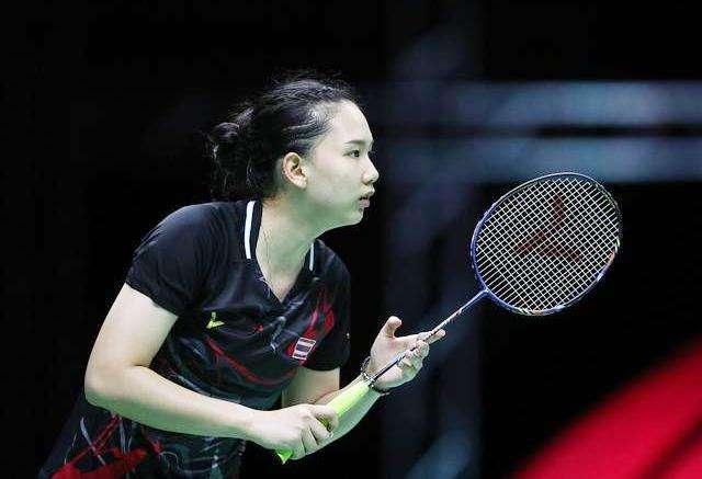 充满魅力的 充满魅力的