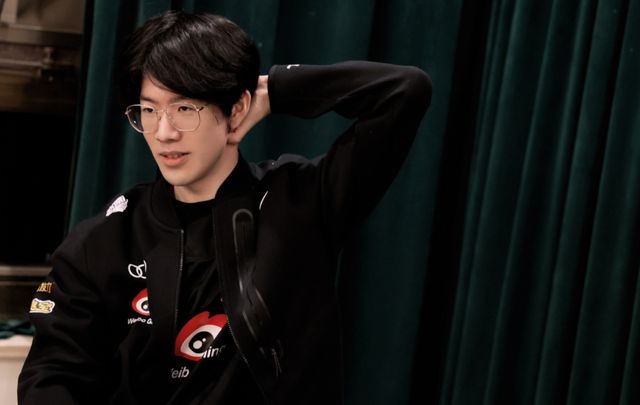 现了其顽强 现了其顽强